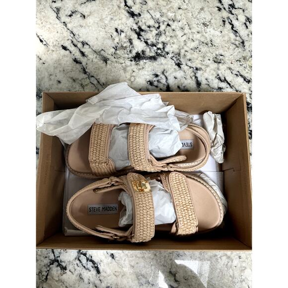 Steve Madden Tan Platform Sandals - Picture 5 of 5